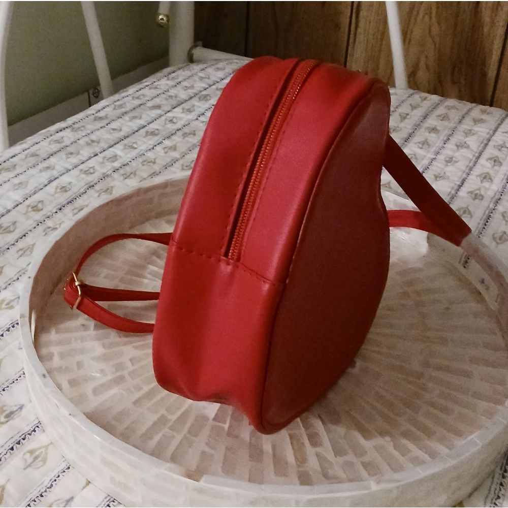 Red Heart Shaped Crossbody Bag, Y2K Novelty Shoulder Bag, Purse, Tote - Picture 7 of 12